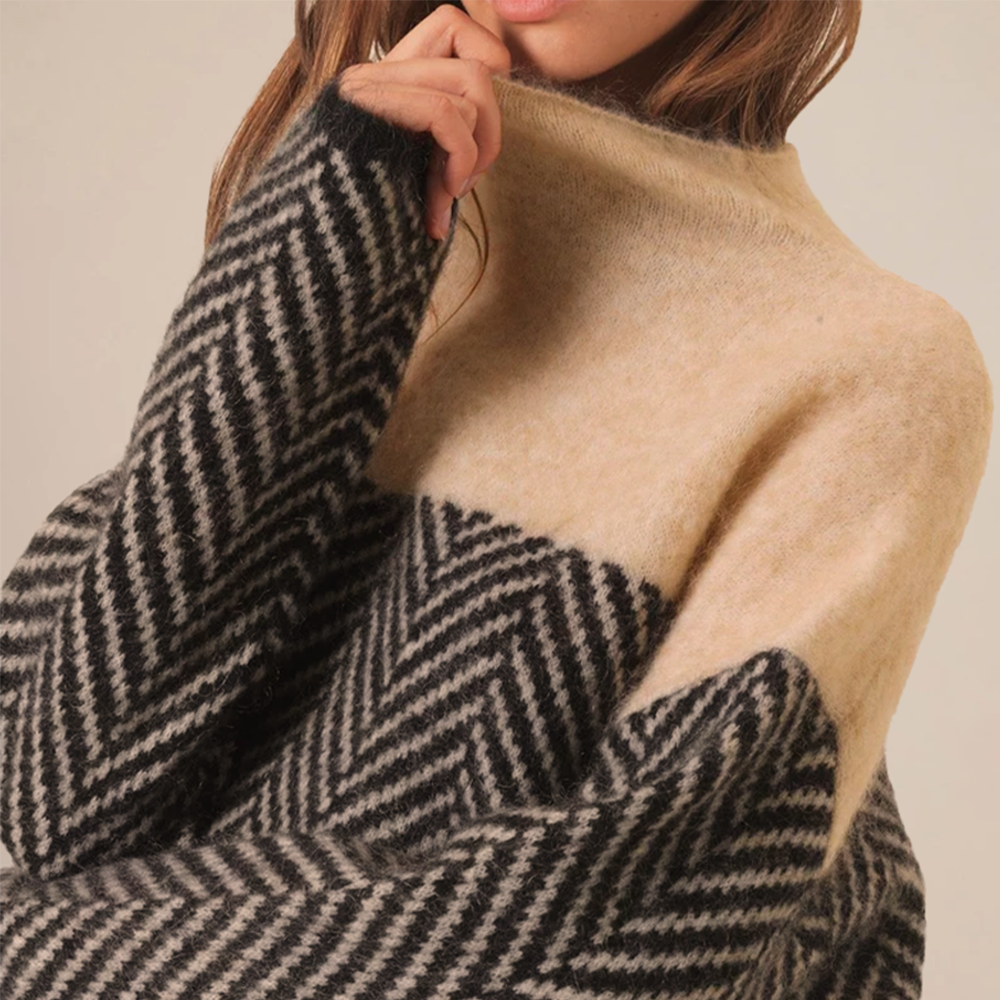 Damski Sweter z Golfem w Jodełkę – Oversized